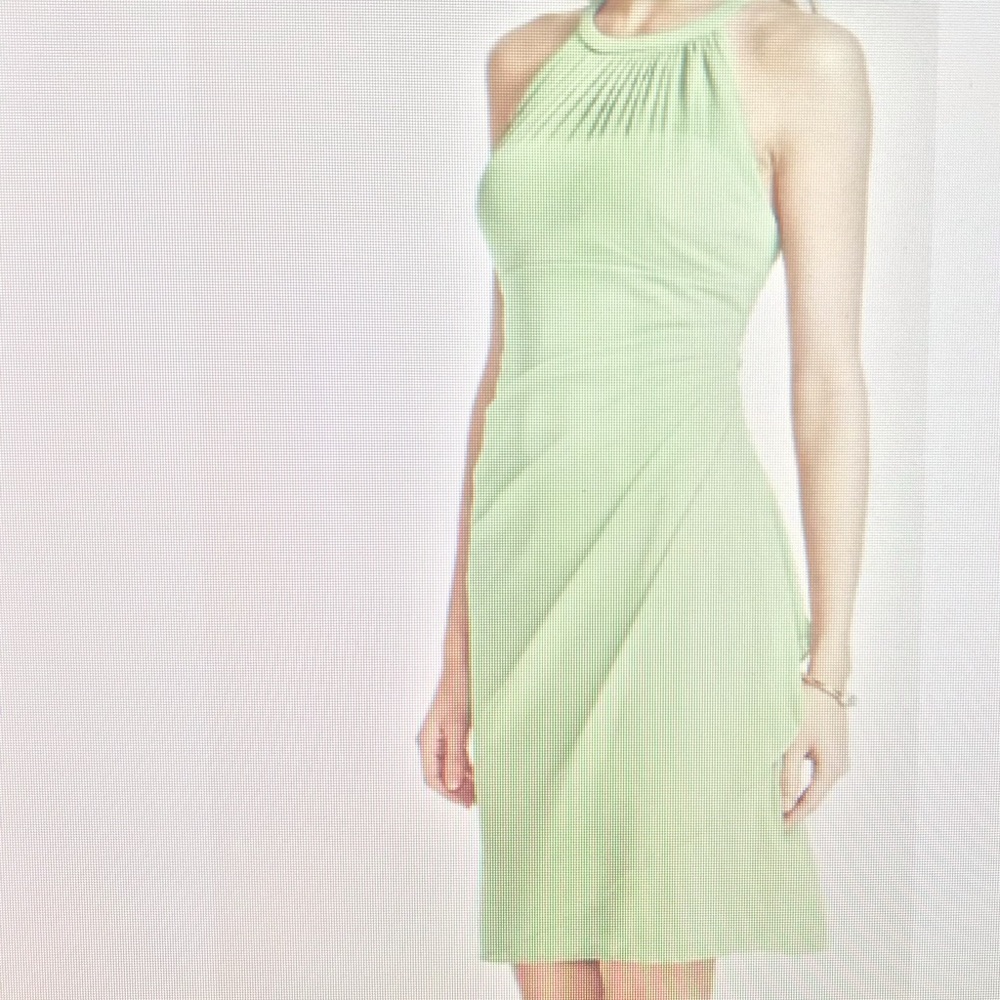 🛍 David Bridal  Sleeveless Chiffon Dress - Picture 7 of 7